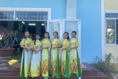 Chào mừng 40 năm ngày thành lập xã Nghĩa Phú. Nhà trường đã tham gia các tiết mục văn nghệ.